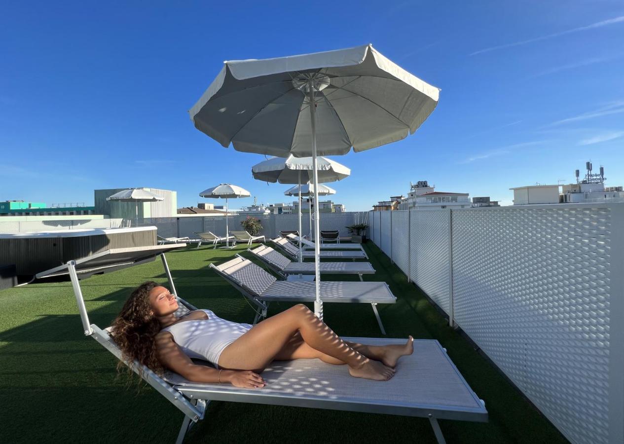 Hotel Pillon Bibione Buitenkant foto