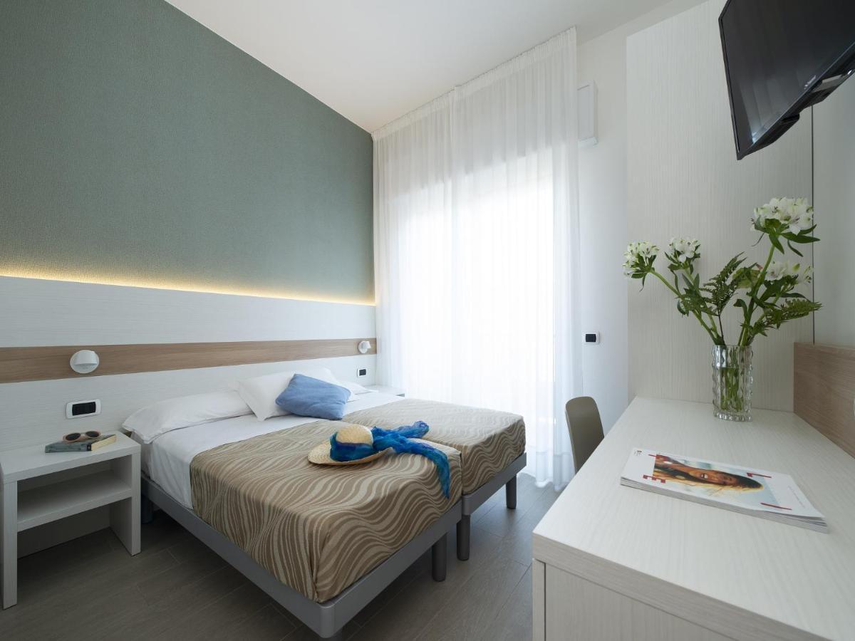 Hotel Pillon Bibione Buitenkant foto
