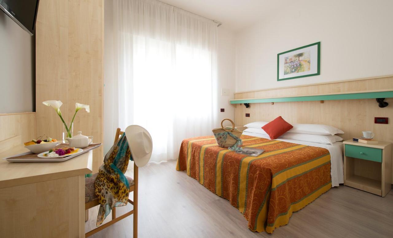 Hotel Pillon Bibione Buitenkant foto