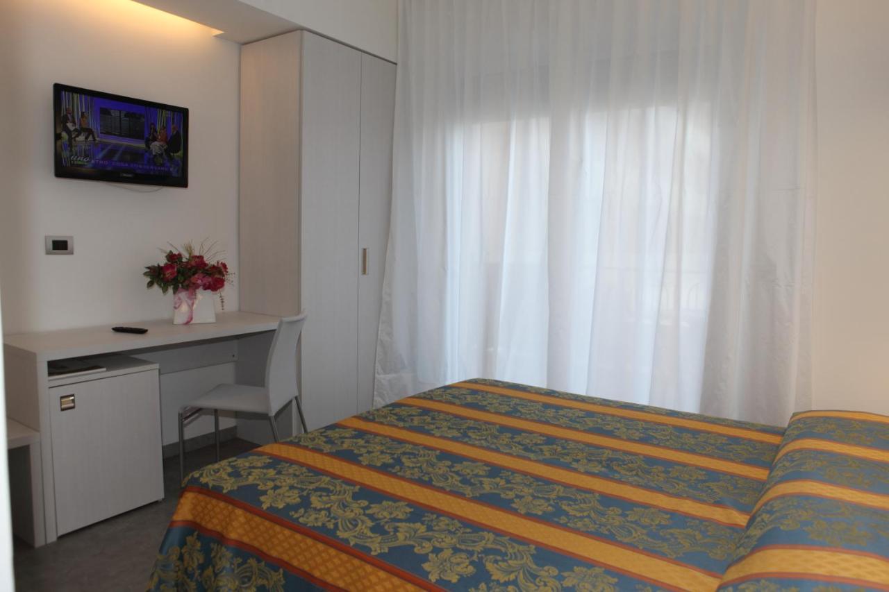 Hotel Pillon Bibione Buitenkant foto