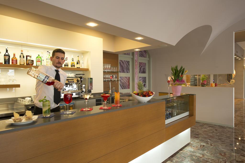 Hotel Pillon Bibione Buitenkant foto