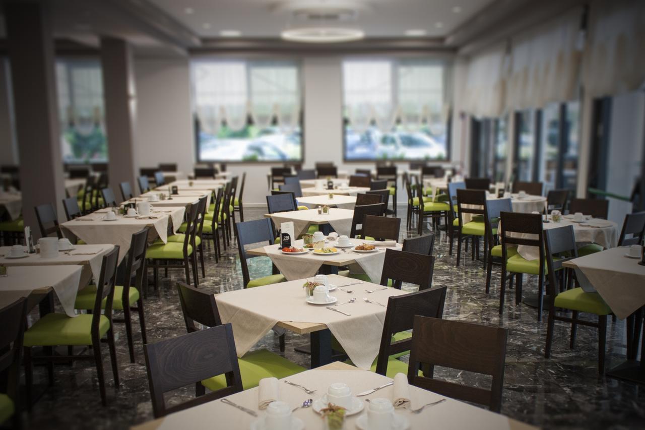 Hotel Pillon Bibione Buitenkant foto
