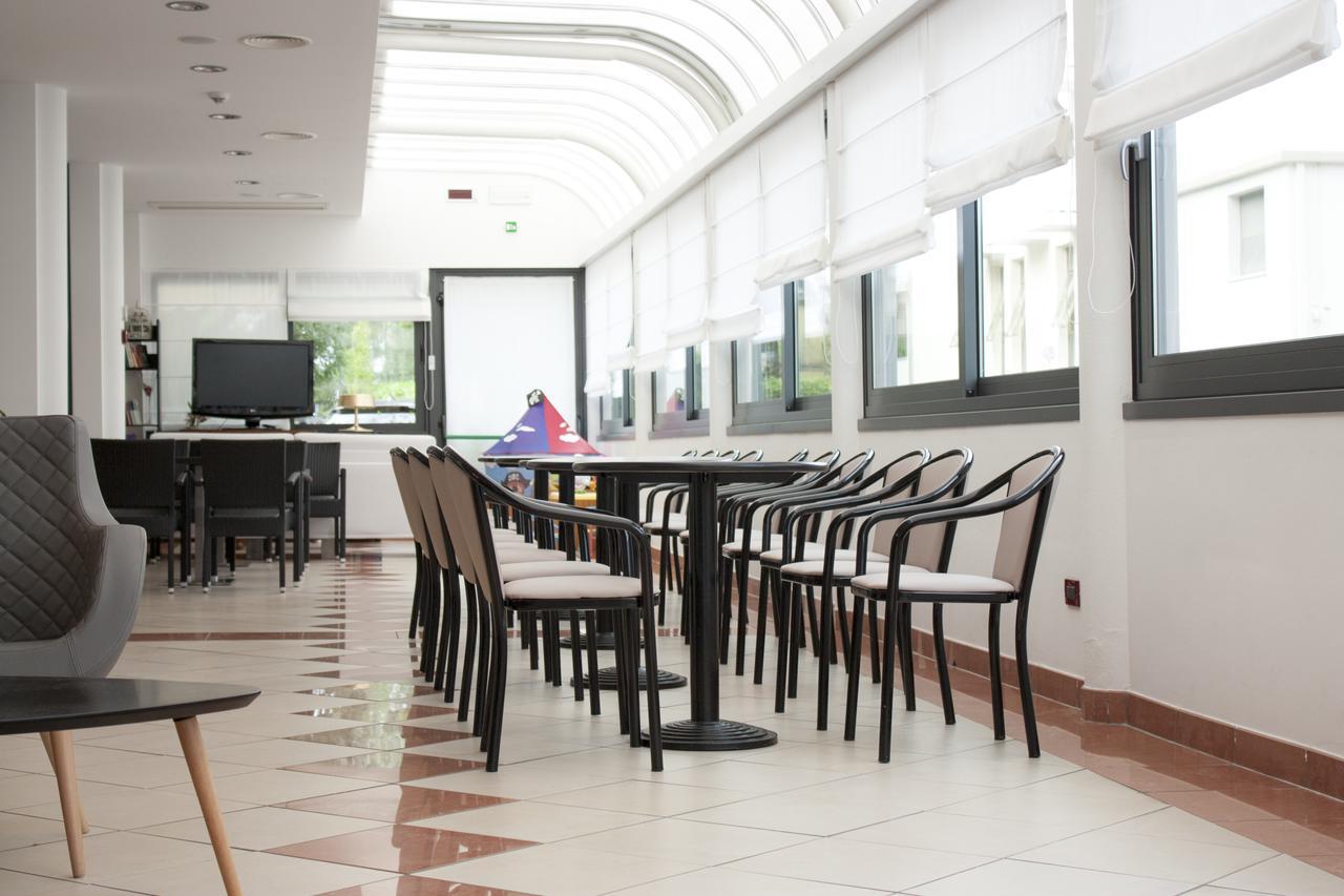 Hotel Pillon Bibione Buitenkant foto